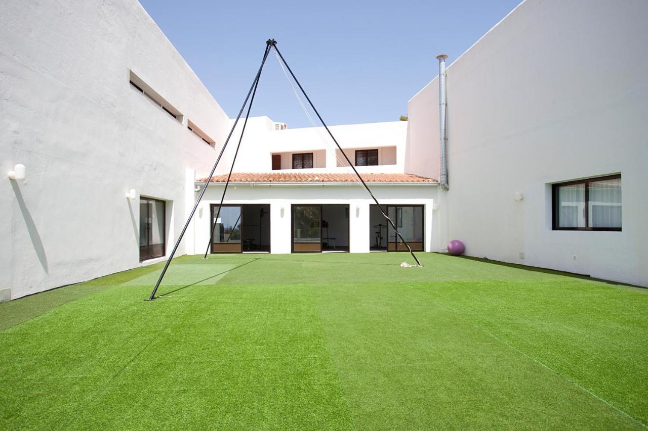 Apartamentos Club Cala Azul Sant Carles de Peralta Luaran gambar